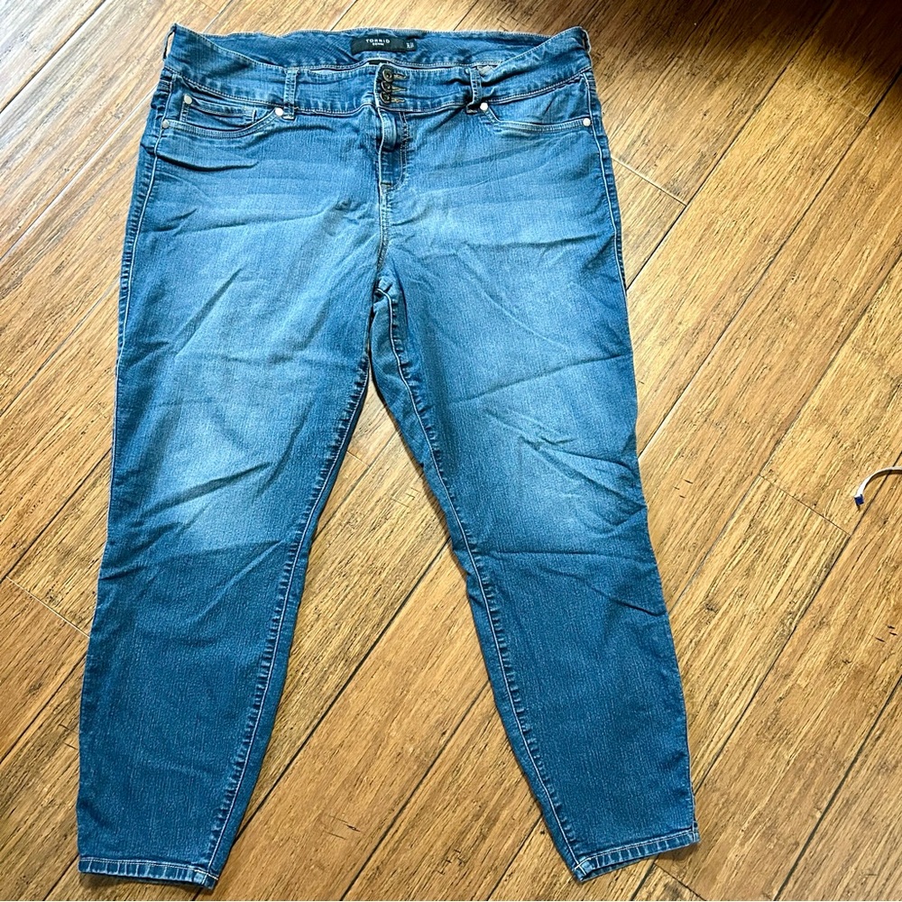 Torrid Super Stretch Jegging 24